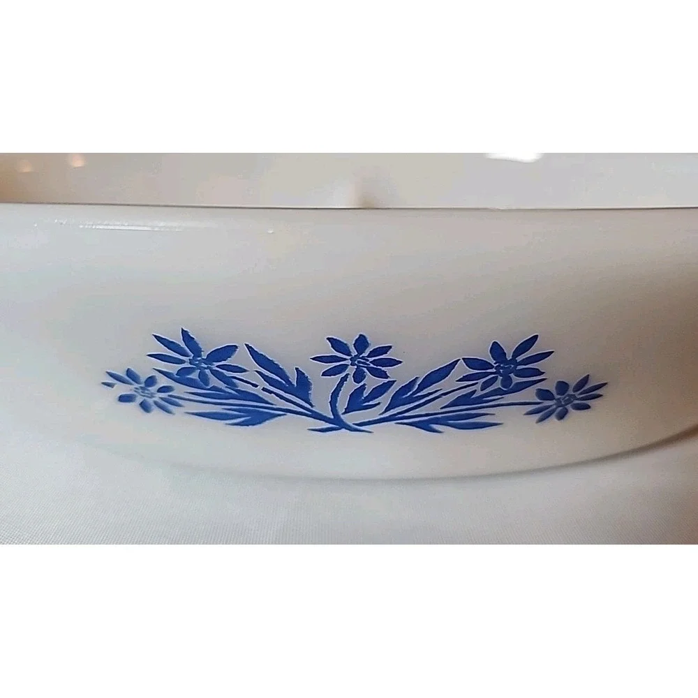 Vintage Anchor Hocking Divided Casserole Dish Corn Flower Blue Pattern EUC Charm
